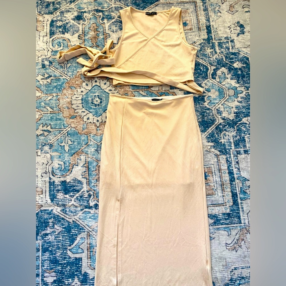 Two piece ladies set
